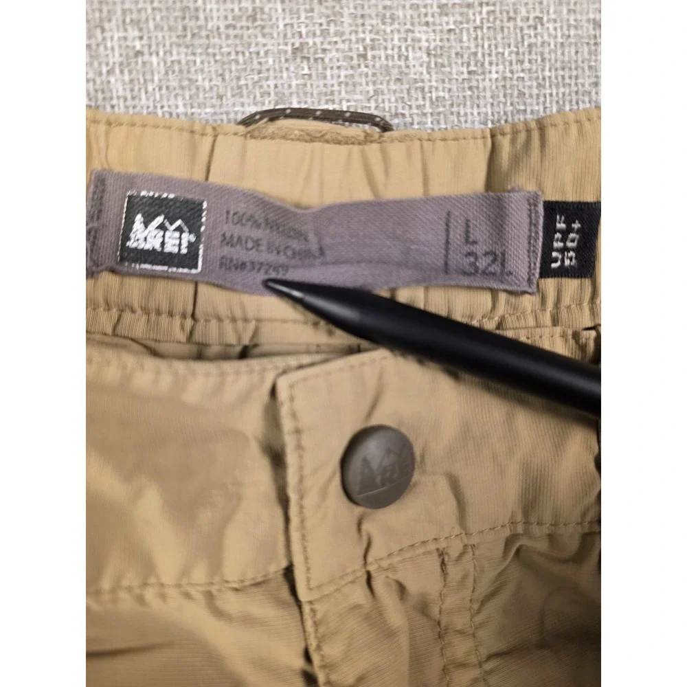 REI Sahara Mens Cargo Shorts Tan Khaki Nylon UPF 50+ Hiking Outdoor Size L 32L
